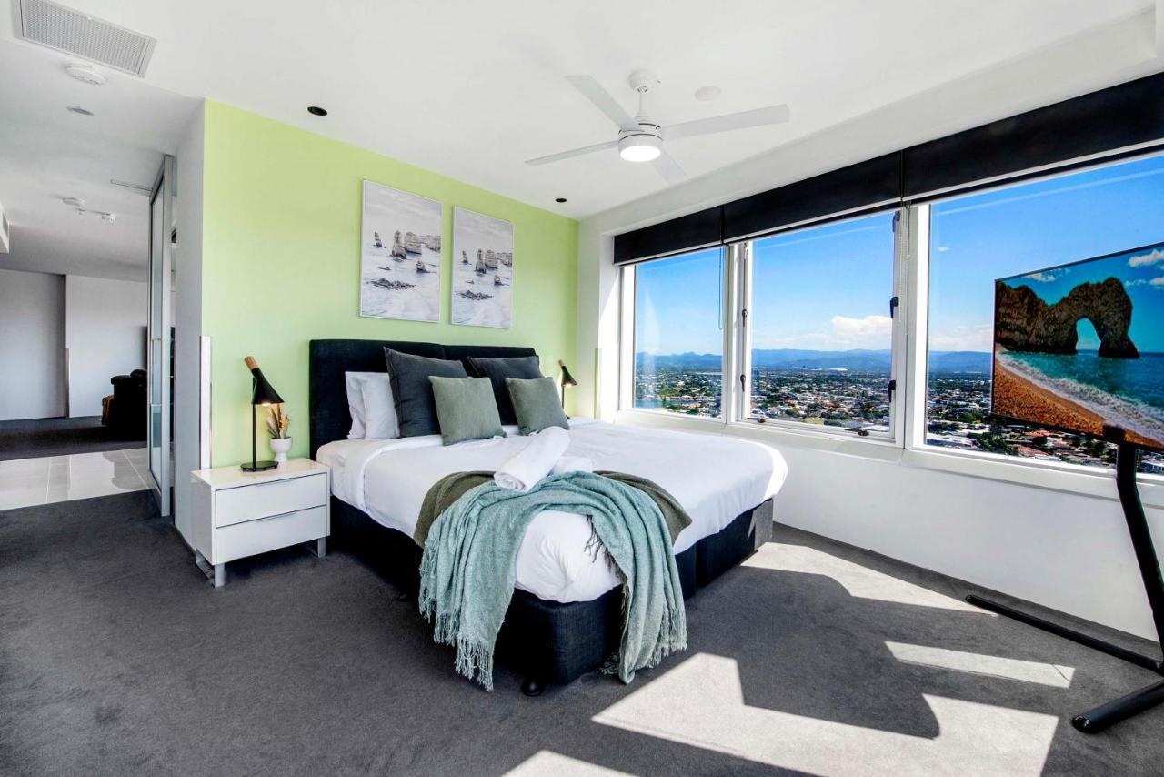 Q Tower At Surfers Paradise - Self Contained Apartments Gold Coast Esterno foto