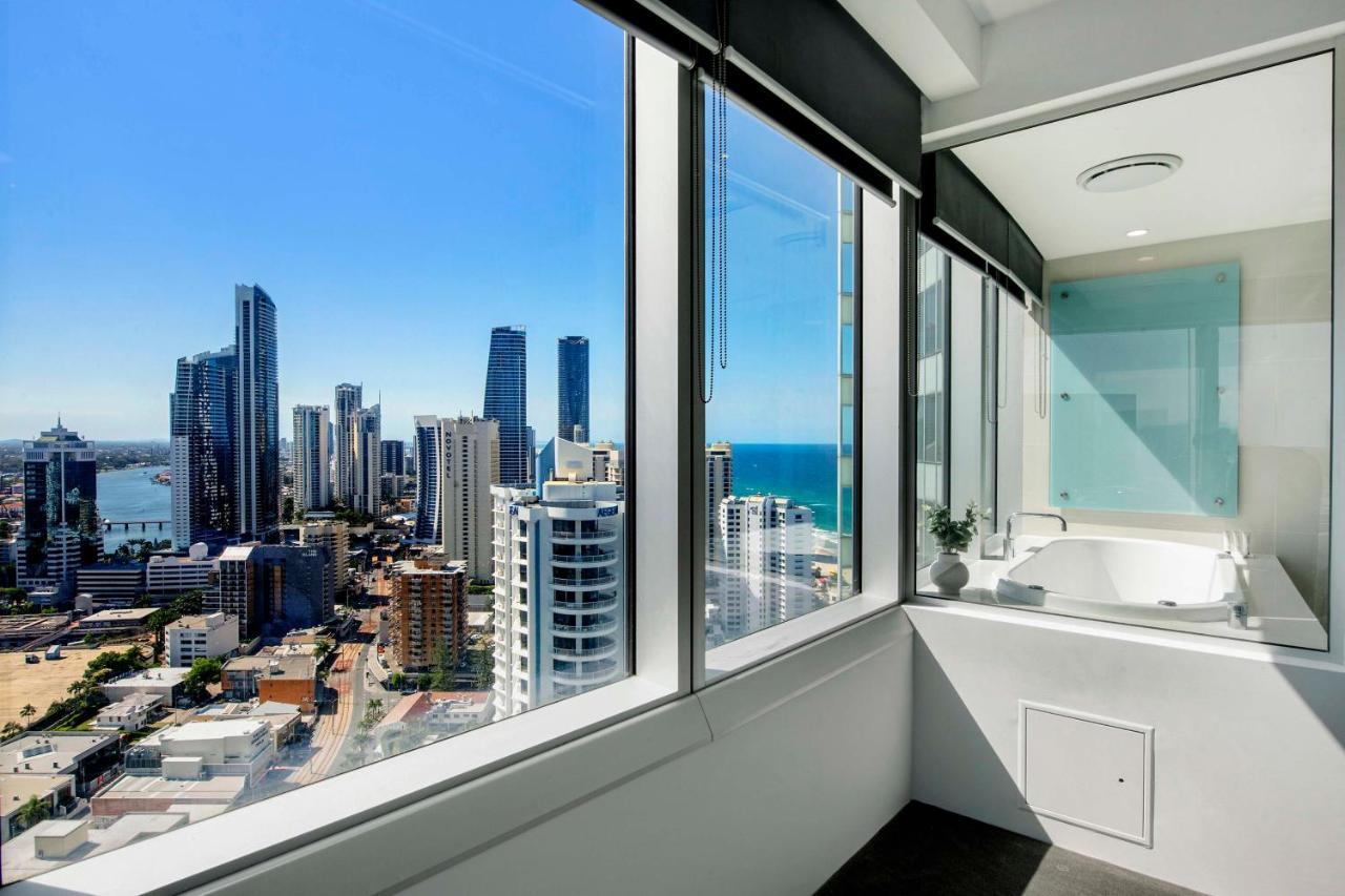 Q Tower At Surfers Paradise - Self Contained Apartments Gold Coast Esterno foto