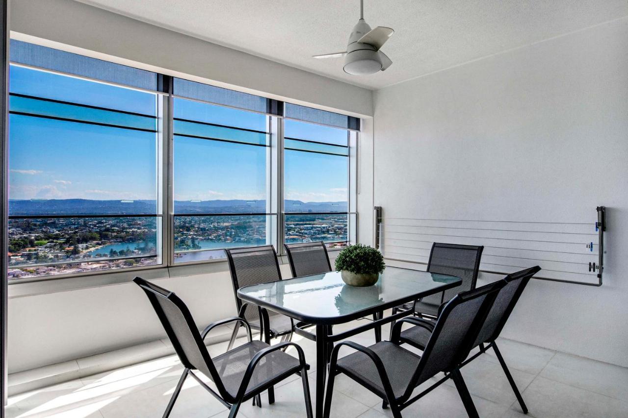 Q Tower At Surfers Paradise - Self Contained Apartments Gold Coast Esterno foto