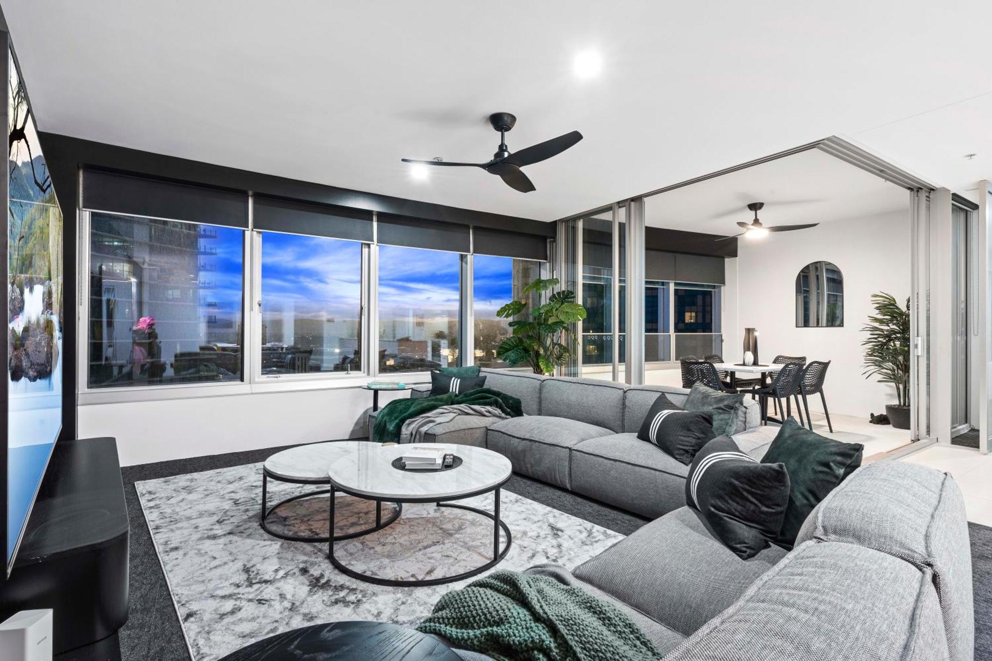 Q Tower At Surfers Paradise - Self Contained Apartments Gold Coast Esterno foto