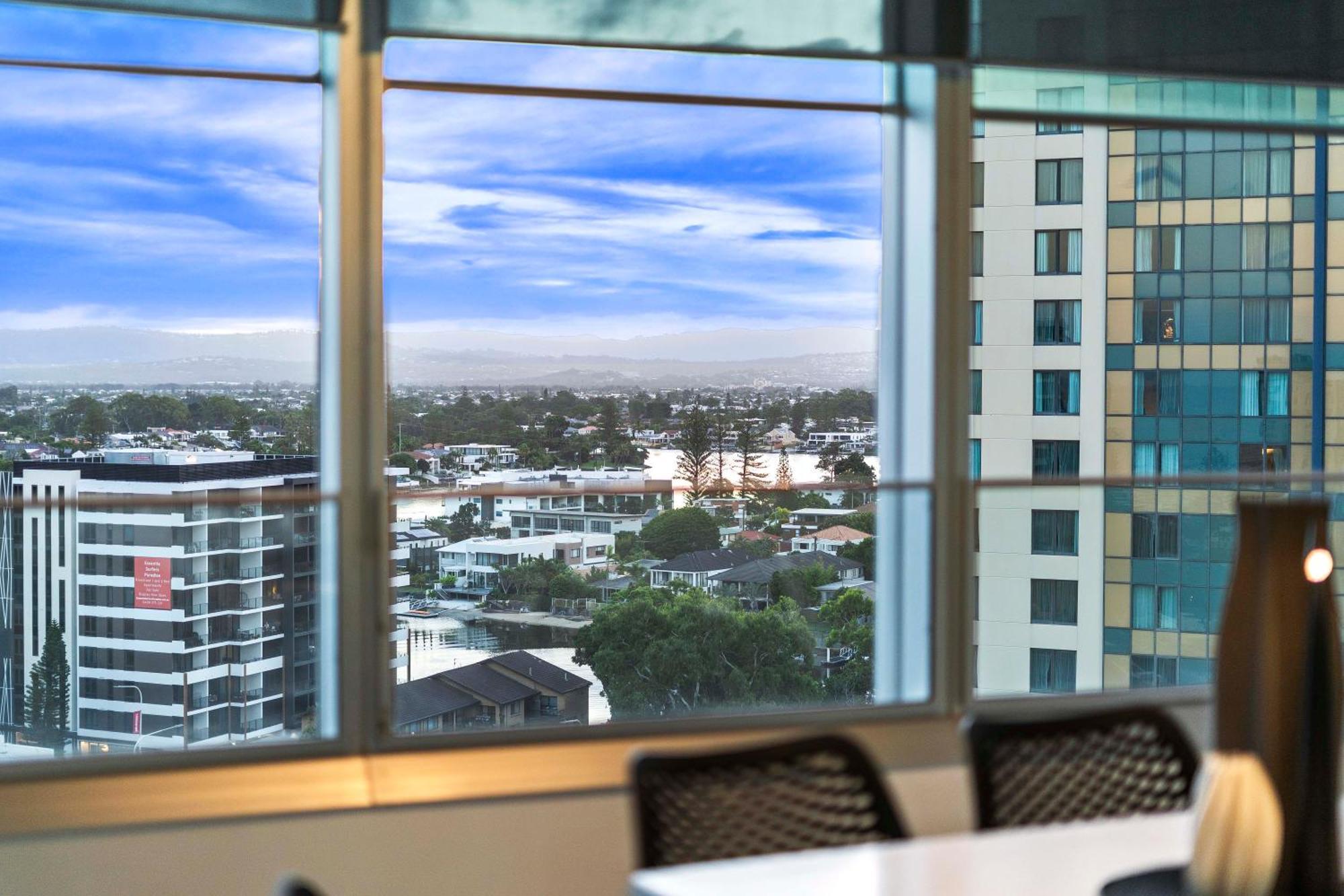 Q Tower At Surfers Paradise - Self Contained Apartments Gold Coast Esterno foto