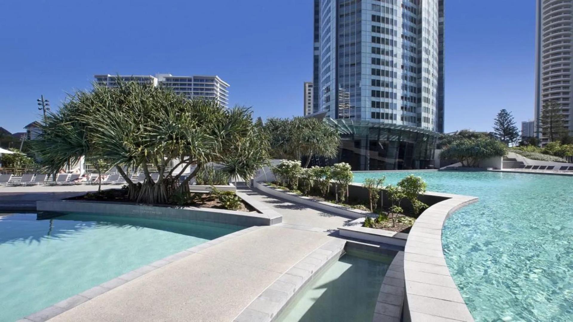 Q Tower At Surfers Paradise - Self Contained Apartments Gold Coast Esterno foto