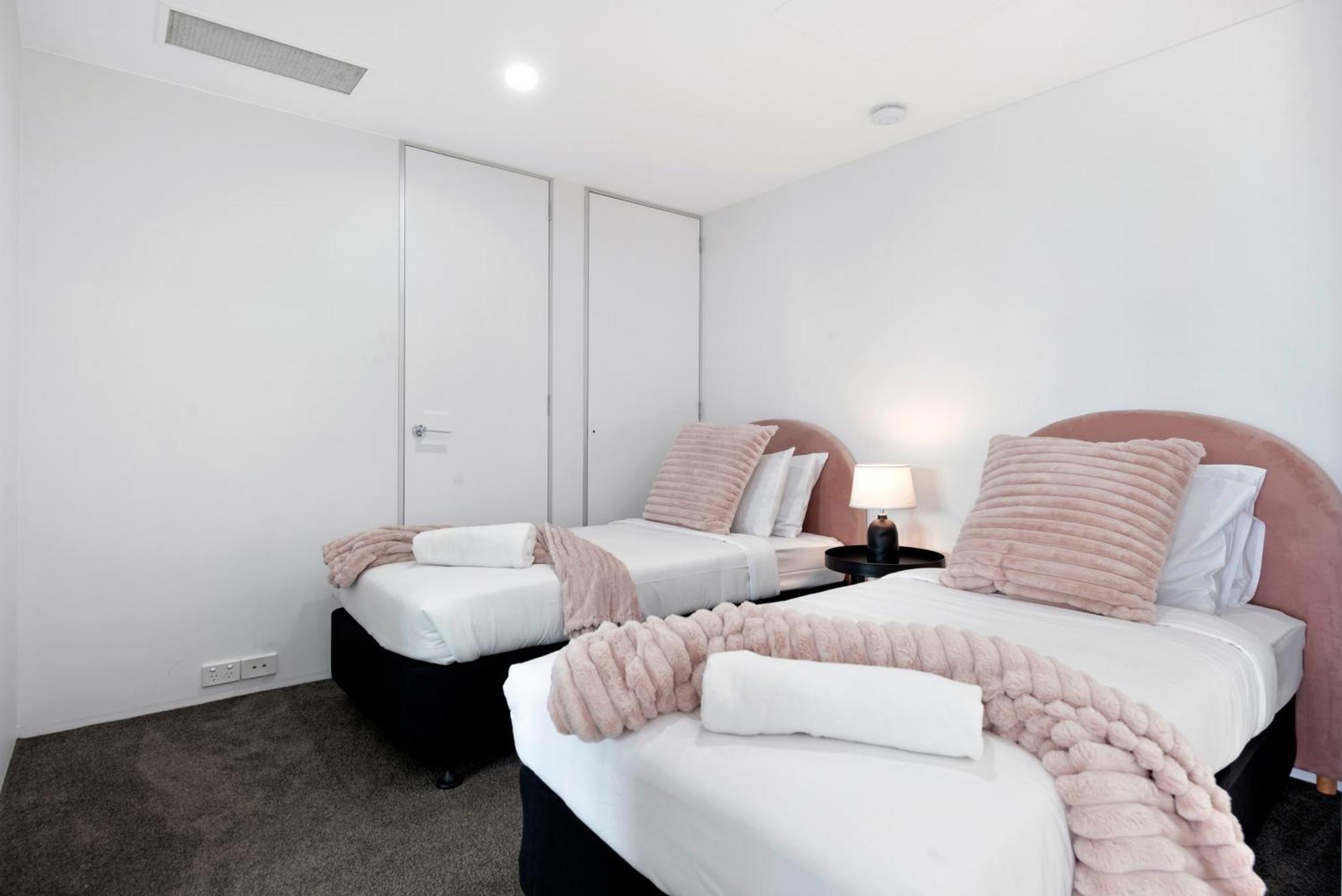 Q Tower At Surfers Paradise - Self Contained Apartments Gold Coast Esterno foto