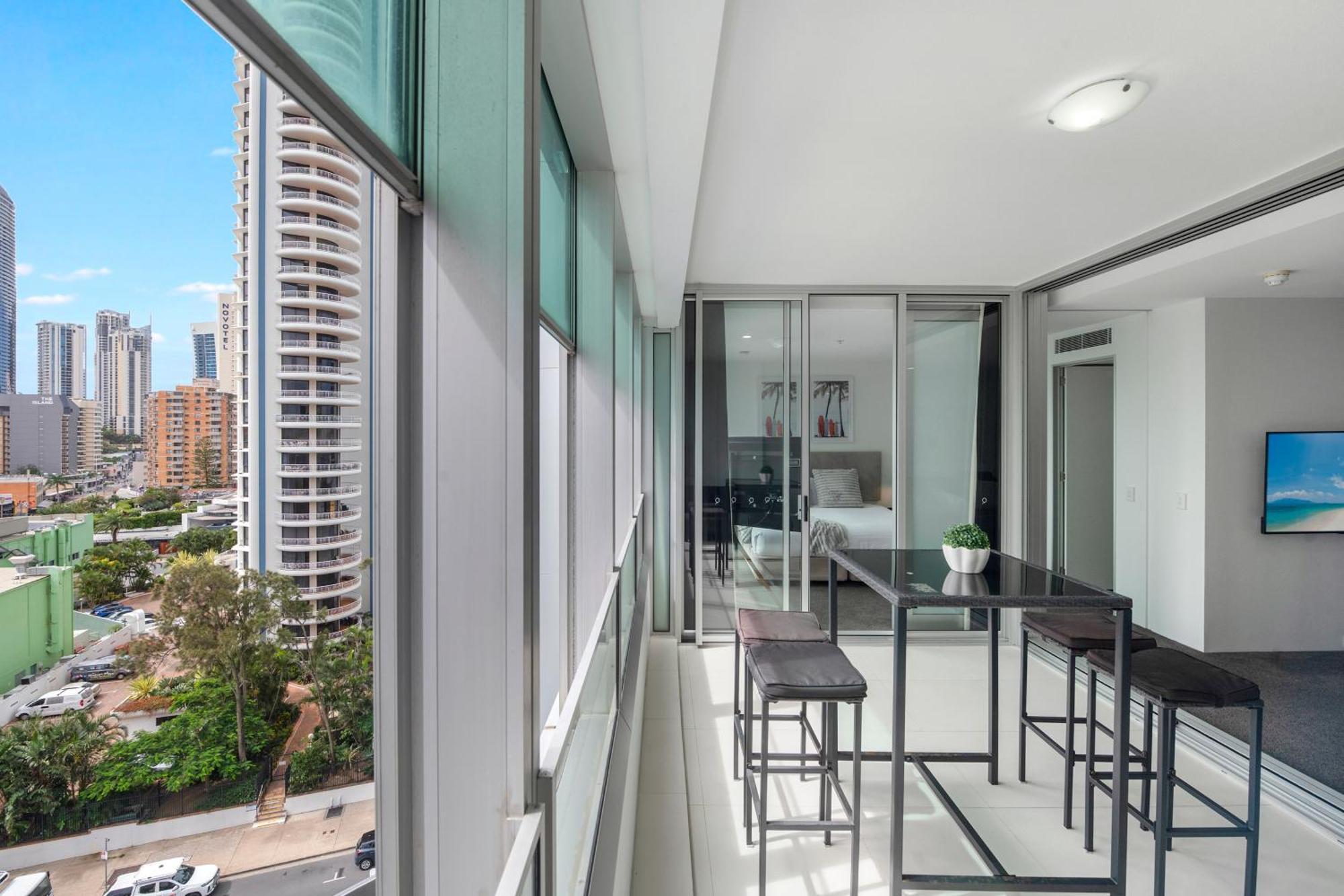 Q Tower At Surfers Paradise - Self Contained Apartments Gold Coast Esterno foto