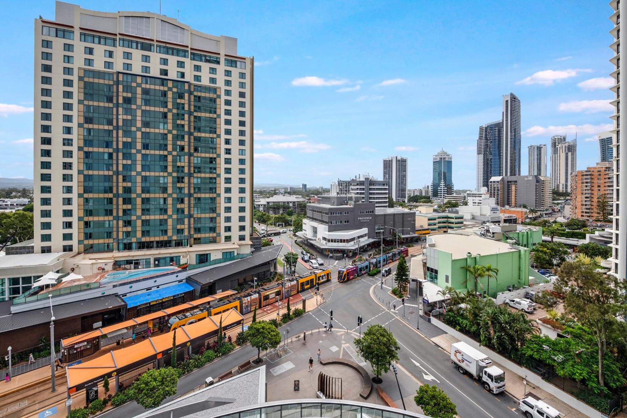 Q Tower At Surfers Paradise - Self Contained Apartments Gold Coast Esterno foto