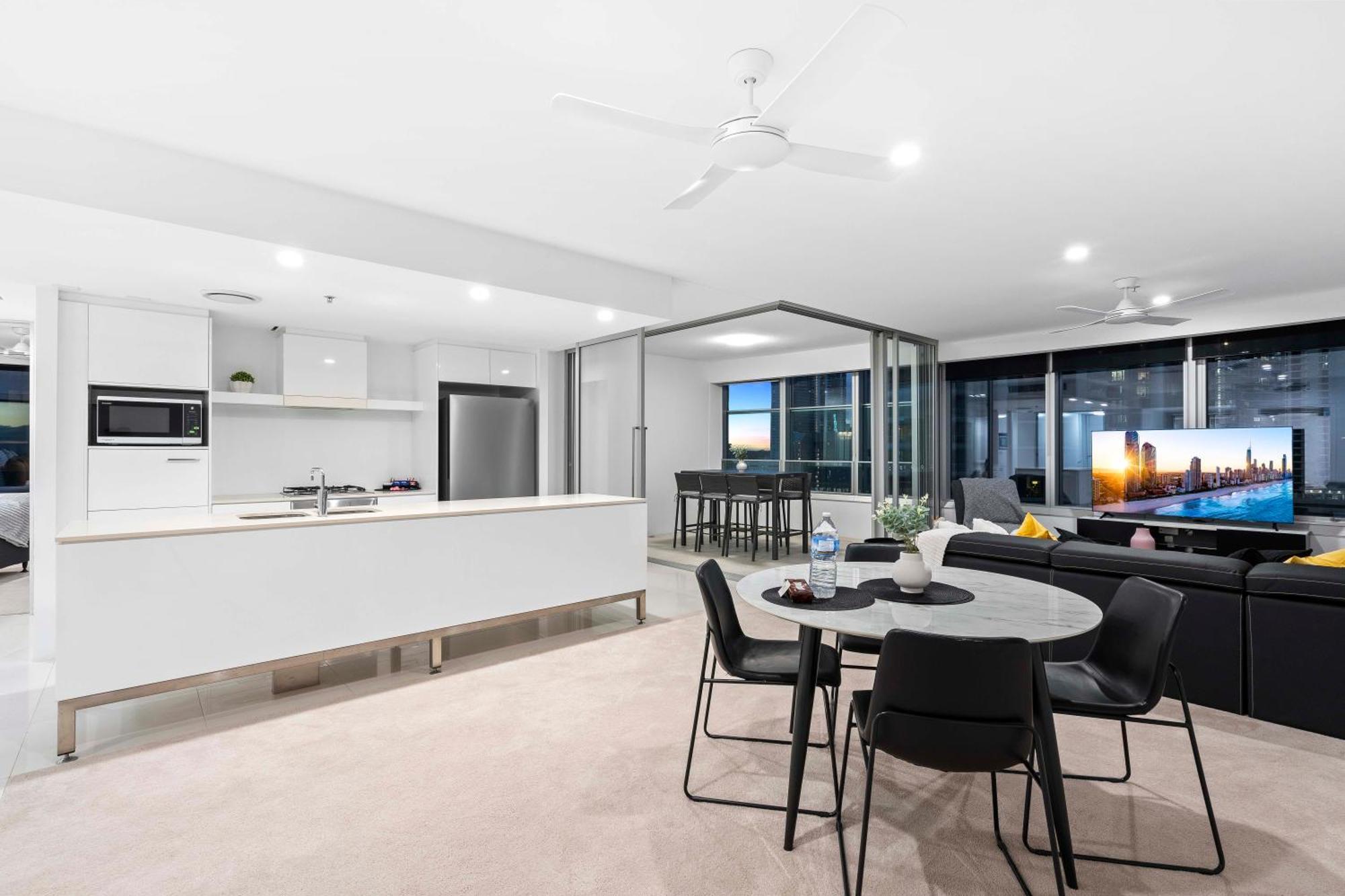 Q Tower At Surfers Paradise - Self Contained Apartments Gold Coast Esterno foto