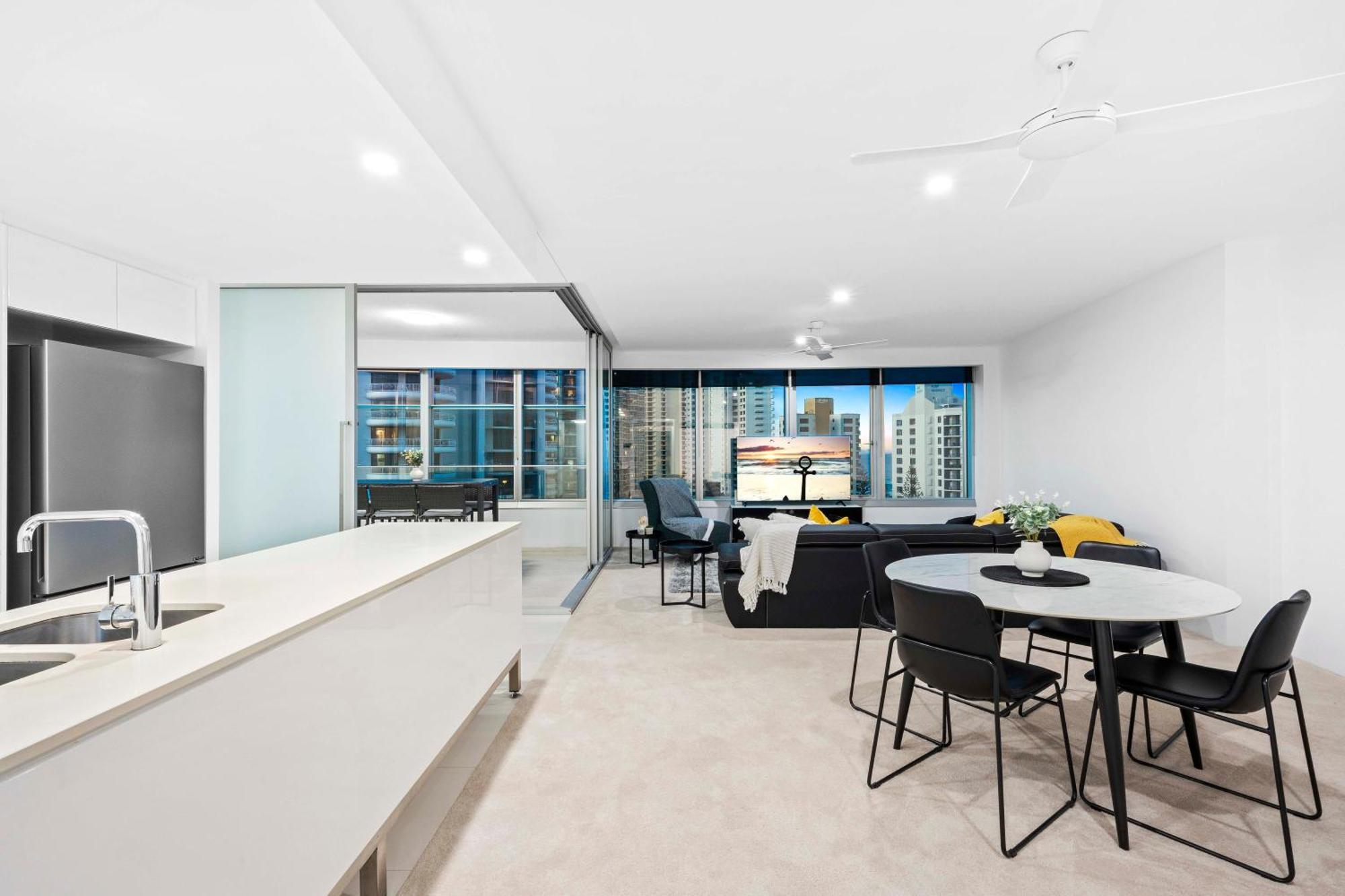 Q Tower At Surfers Paradise - Self Contained Apartments Gold Coast Esterno foto