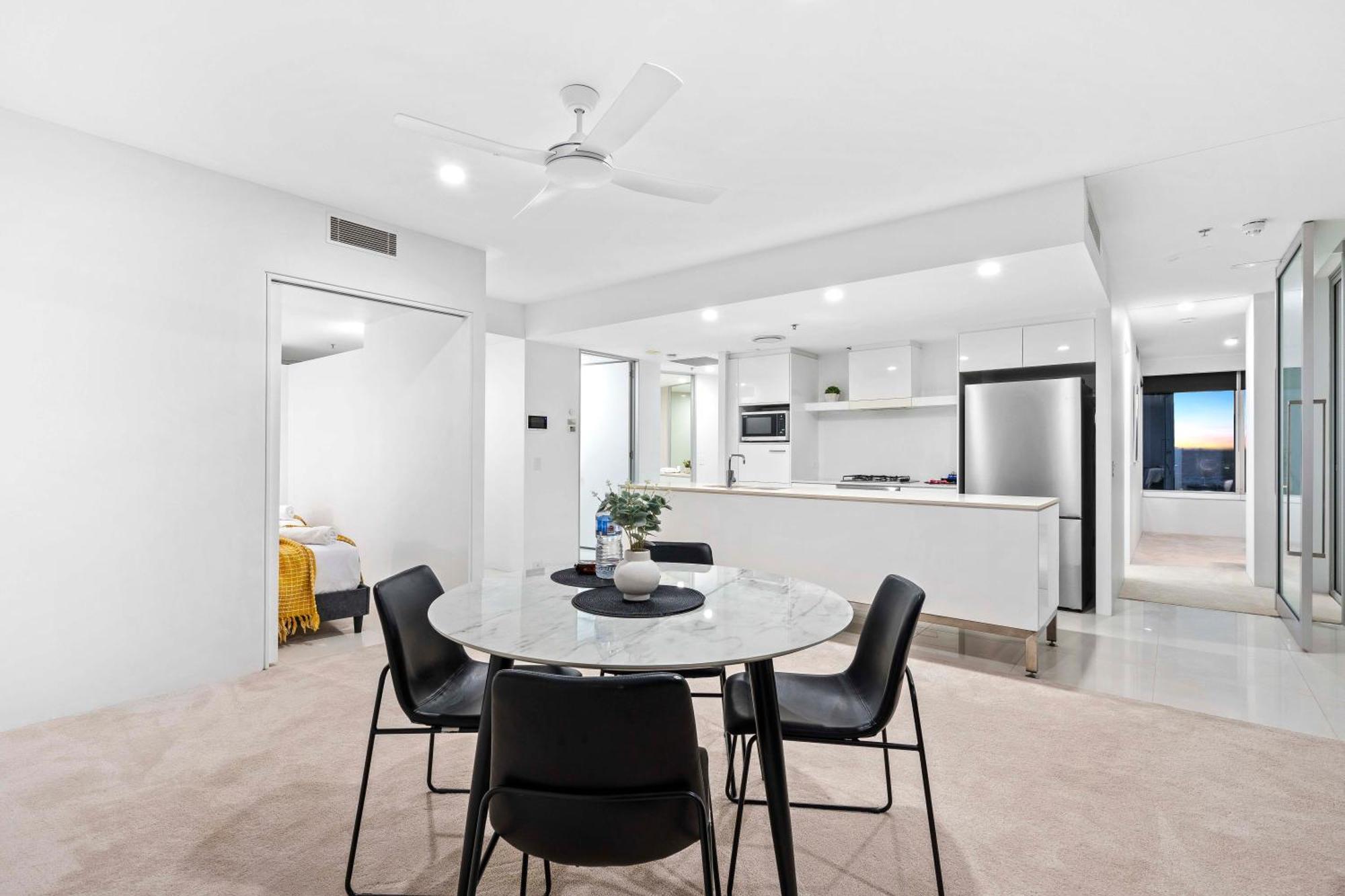 Q Tower At Surfers Paradise - Self Contained Apartments Gold Coast Esterno foto